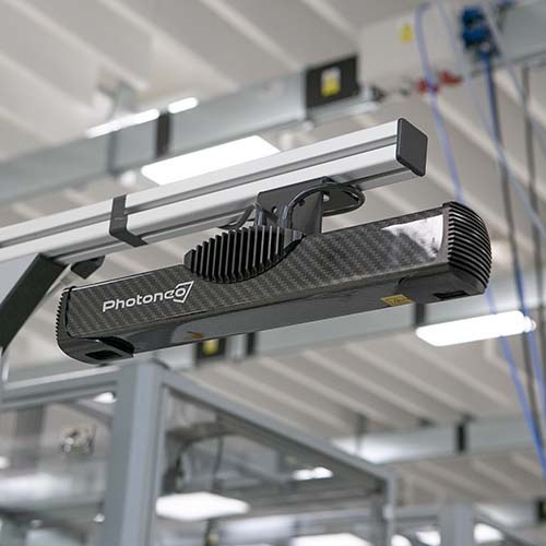 Photoneo vision scanner mounted on a robotic arm