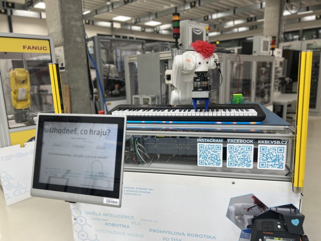 Robotic cell with inspection and control monitors